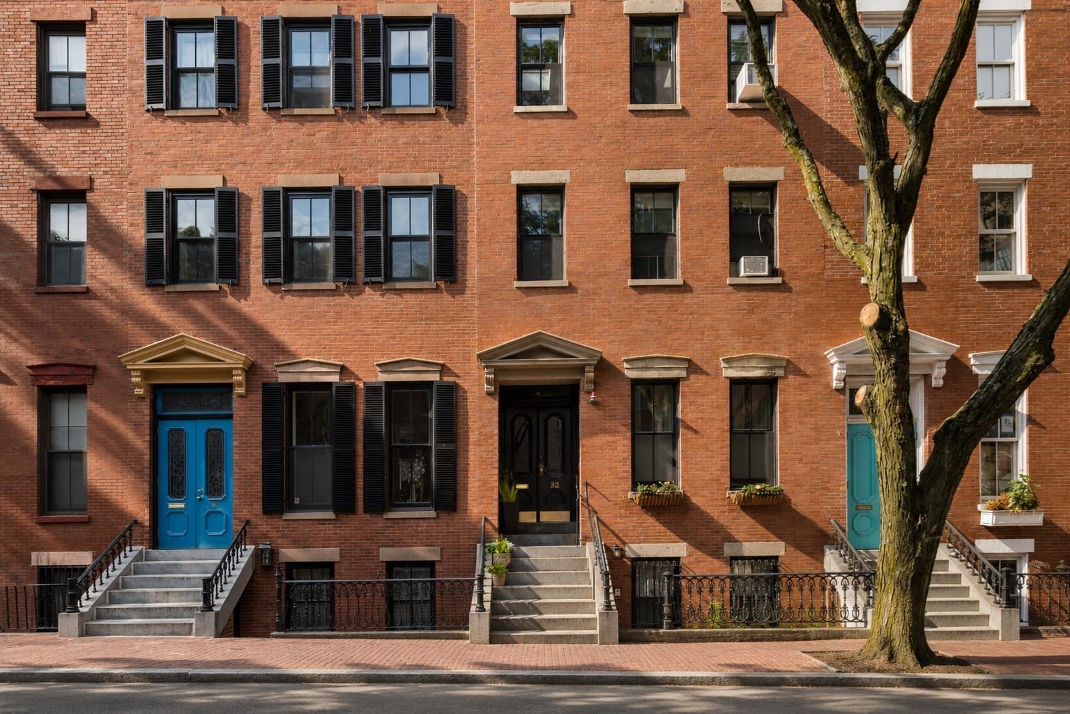 Condominium at 32 Milford PH, Boston MA 02118, photo 10 of 15