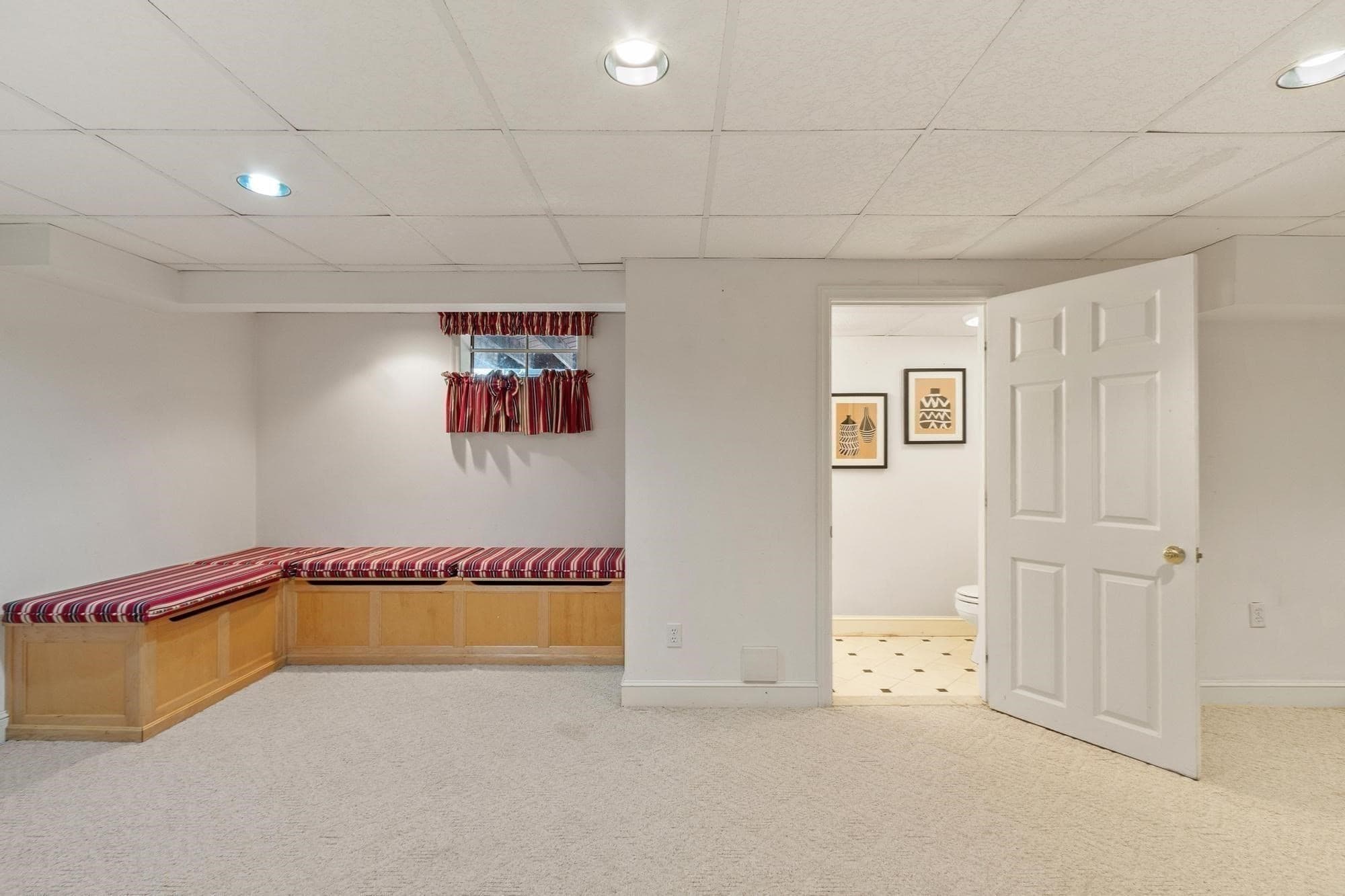 Single Family Residence at 282 Blue Ridge Rd, North Andover MA 01845, North Andover, photo 29 of 42