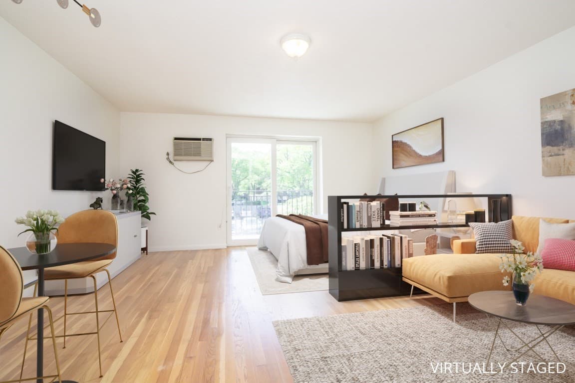 Condominium at 50 Green St # 207, Brookline MA 02446, Brookline, photo 3 of 16