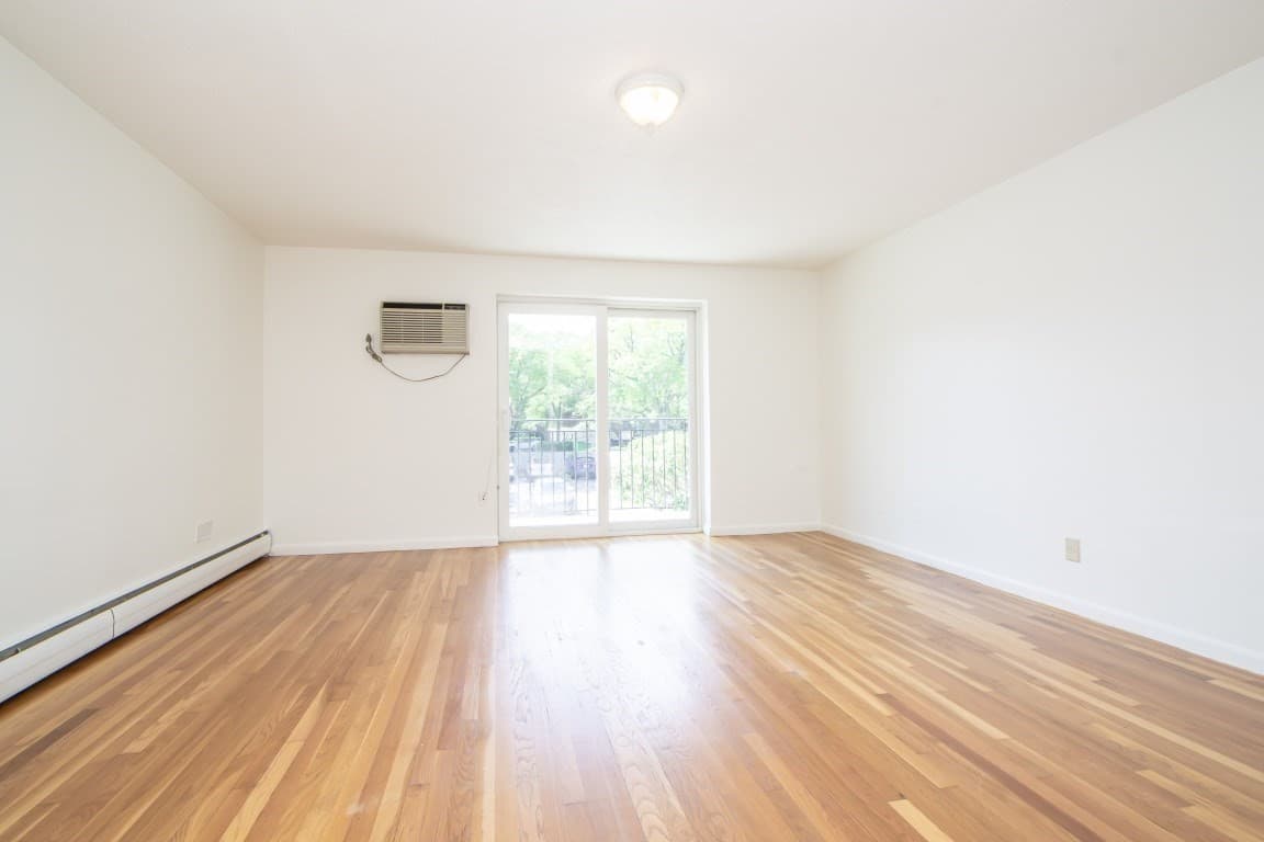 Condominium at 50 Green St # 207, Brookline MA 02446, Brookline, photo 4 of 16