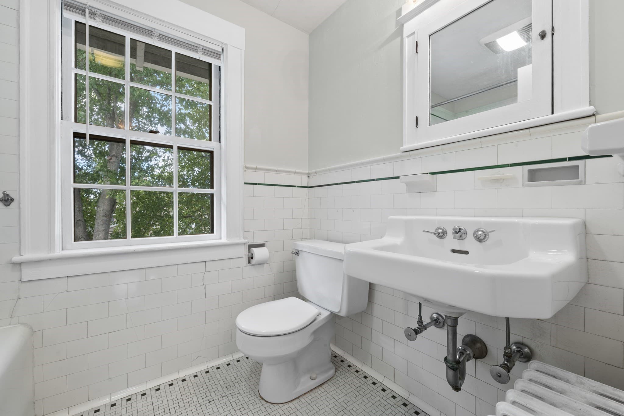 Single Family Residence at 525 Lynn Fells Parkway, Melrose MA 02176, Melrose, photo 28 of 30