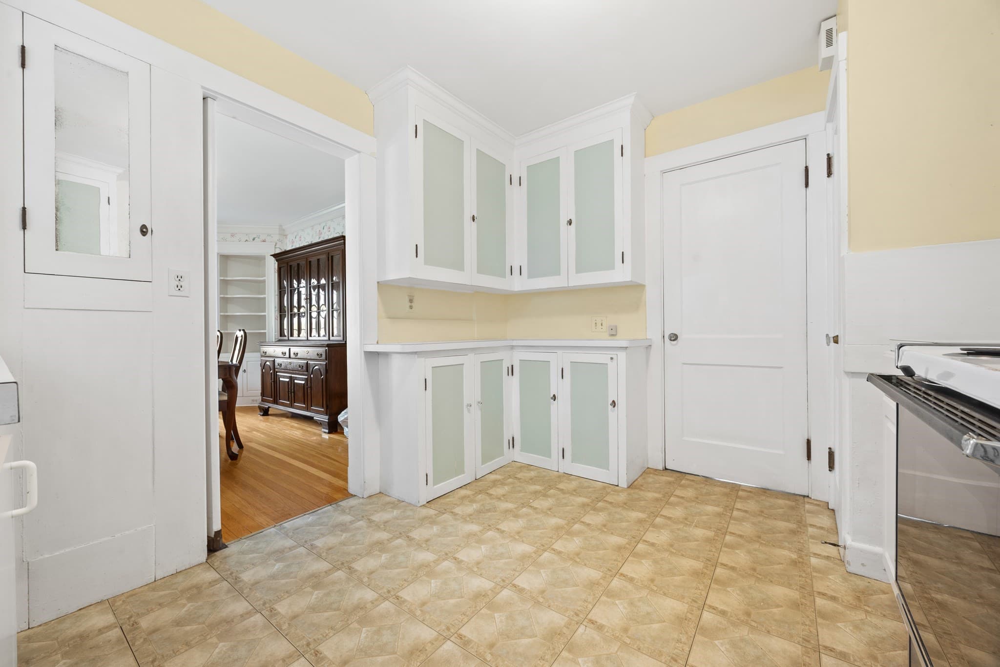Single Family Residence at 525 Lynn Fells Parkway, Melrose MA 02176, Melrose, photo 15 of 30