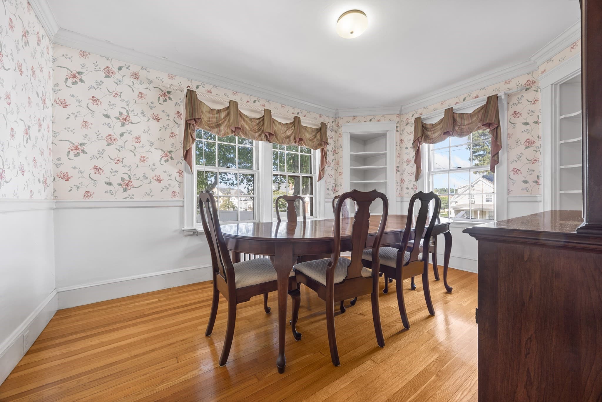 Single Family Residence at 525 Lynn Fells Parkway, Melrose MA 02176, Melrose, photo 11 of 30