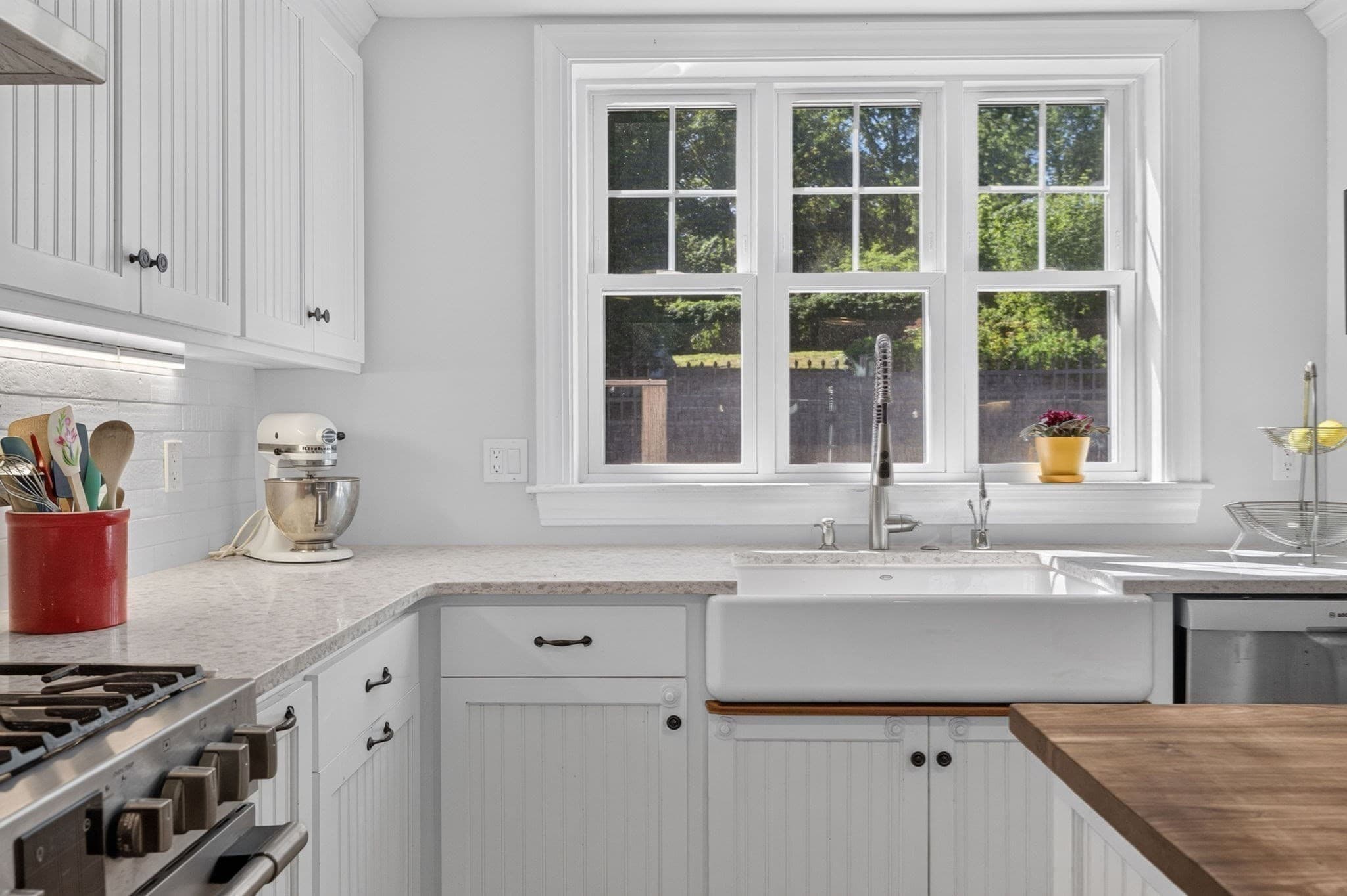 Single Family Residence at 70 Westchester Rd, Boston MA 02130, Boston, photo 10 of 38
