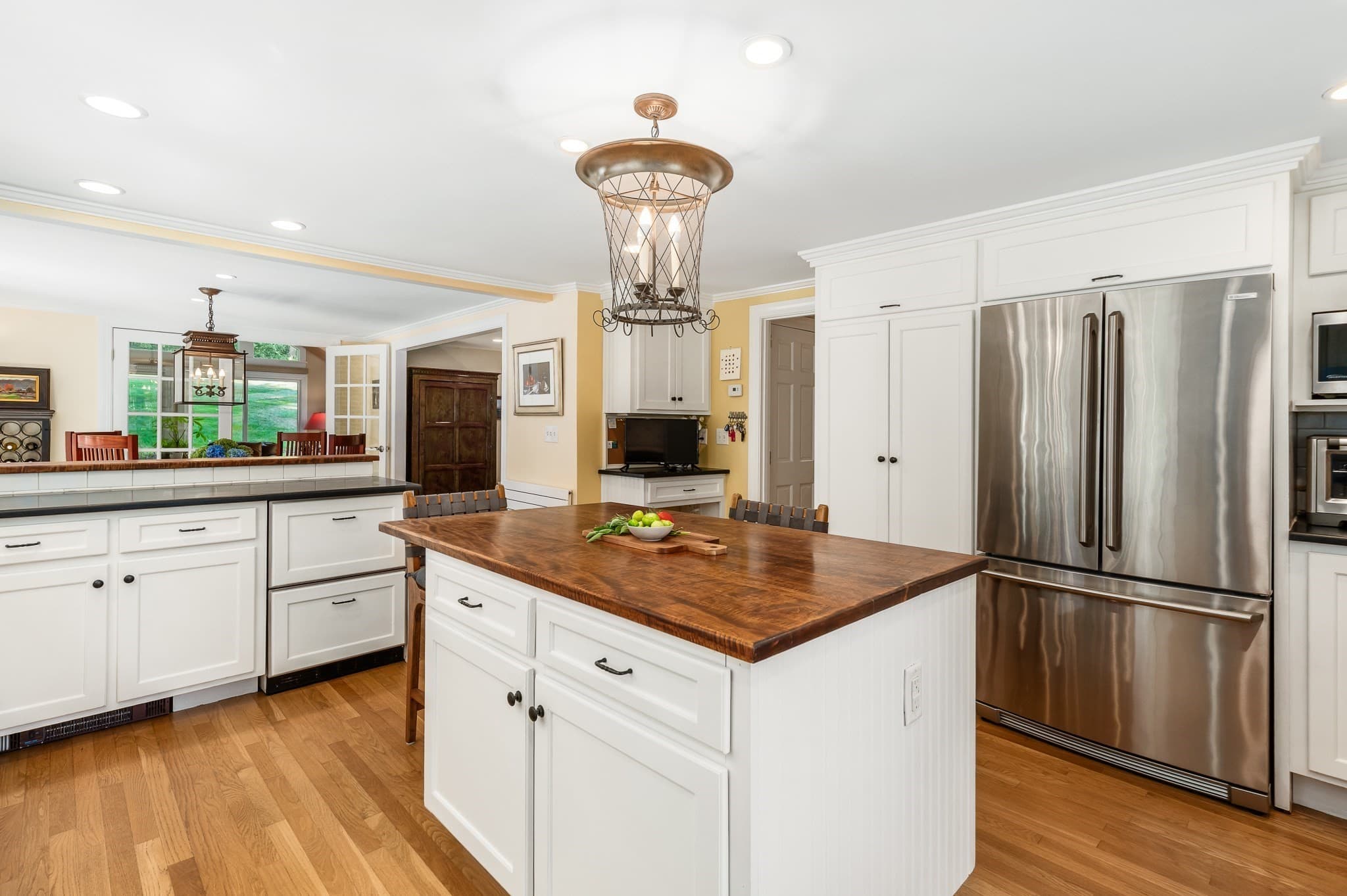 Single Family Residence at 10 Burnham Road, Wenham MA 01984, Wenham, photo 4 of 40