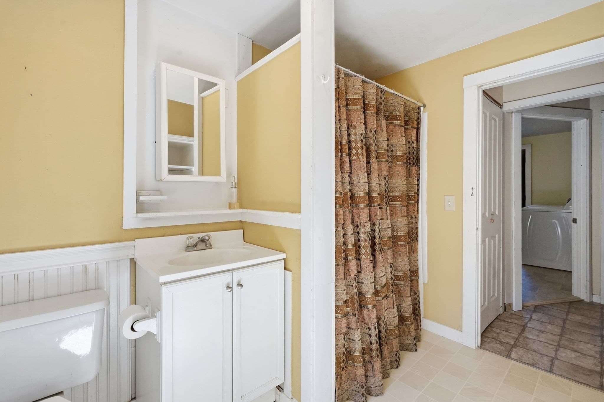 3 Family at 42 Jabish St, Belchertown MA 01007, photo 17 of 42