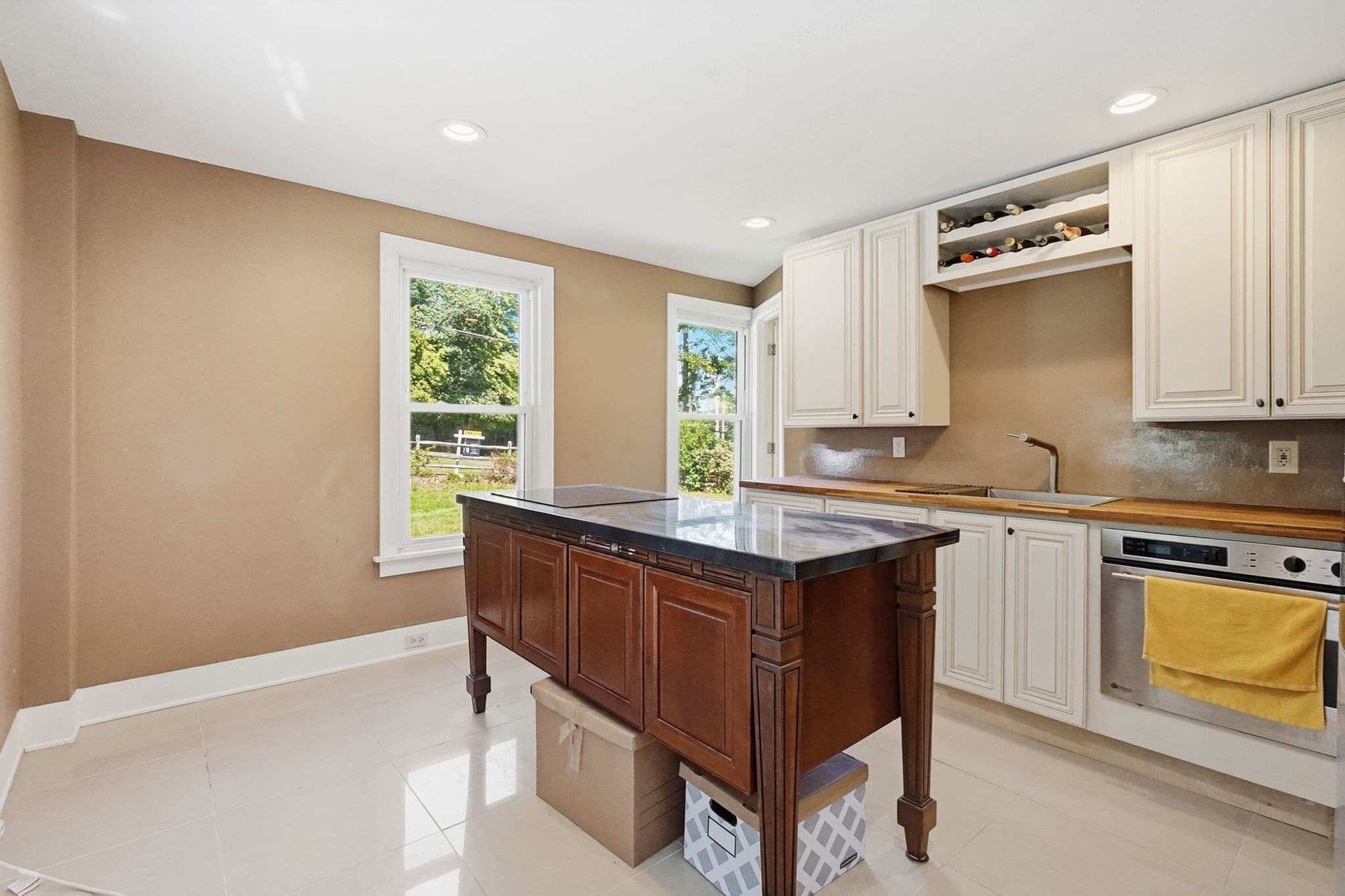 3 Family at 42 Jabish St, Belchertown MA 01007, photo 4 of 42