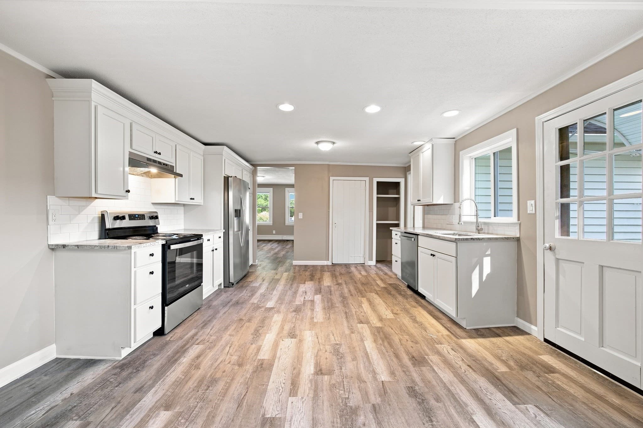 Single Family Residence at 188 Breckenridge St, Palmer MA 01069, Palmer, photo 6 of 35