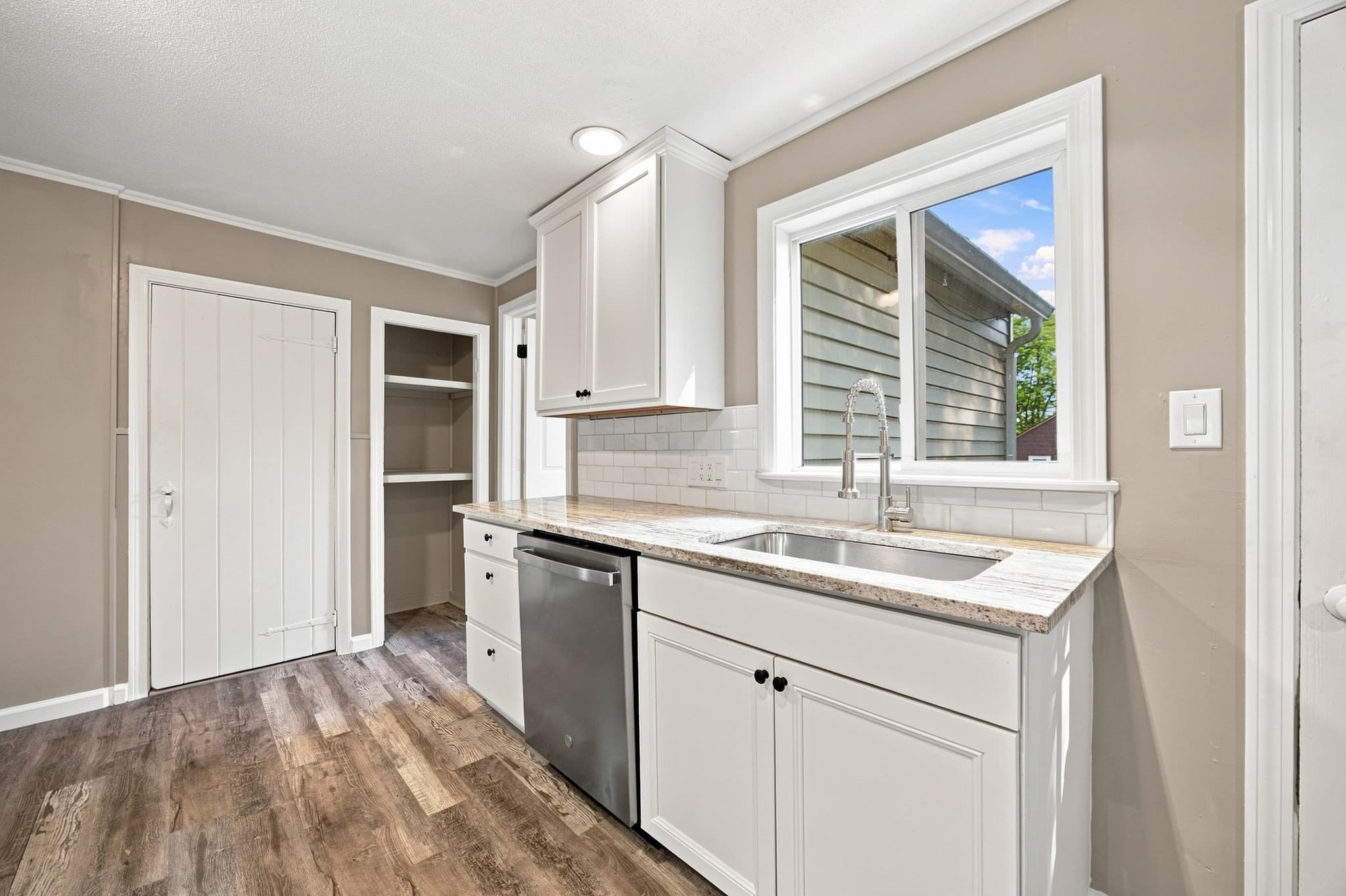Single Family Residence at 188 Breckenridge St, Palmer MA 01069, Palmer, photo 9 of 35
