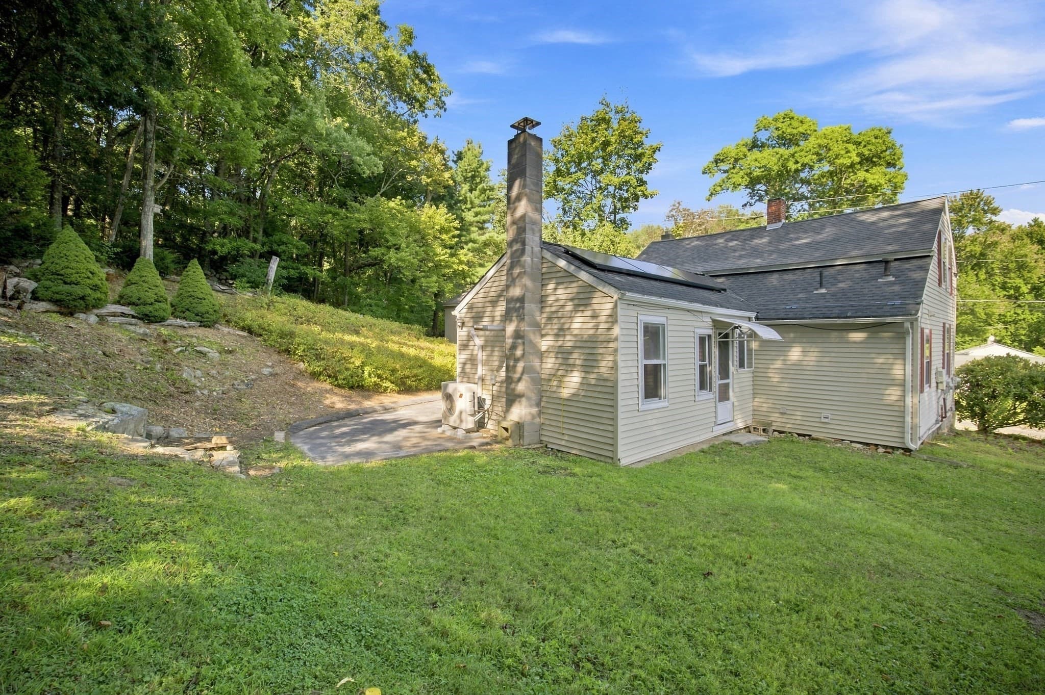 Single Family Residence at 188 Breckenridge St, Palmer MA 01069, Palmer, photo 30 of 35
