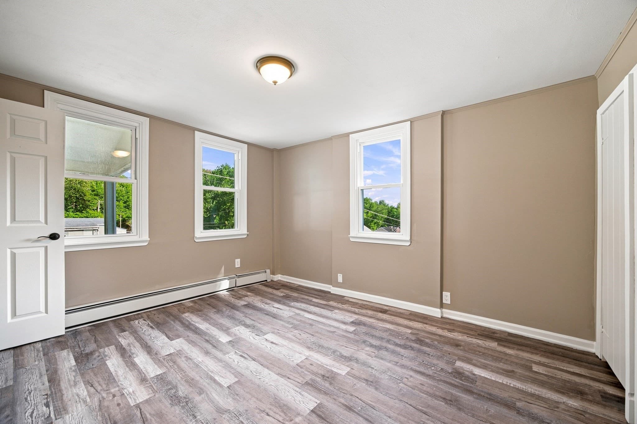 Single Family Residence at 188 Breckenridge St, Palmer MA 01069, Palmer, photo 14 of 35