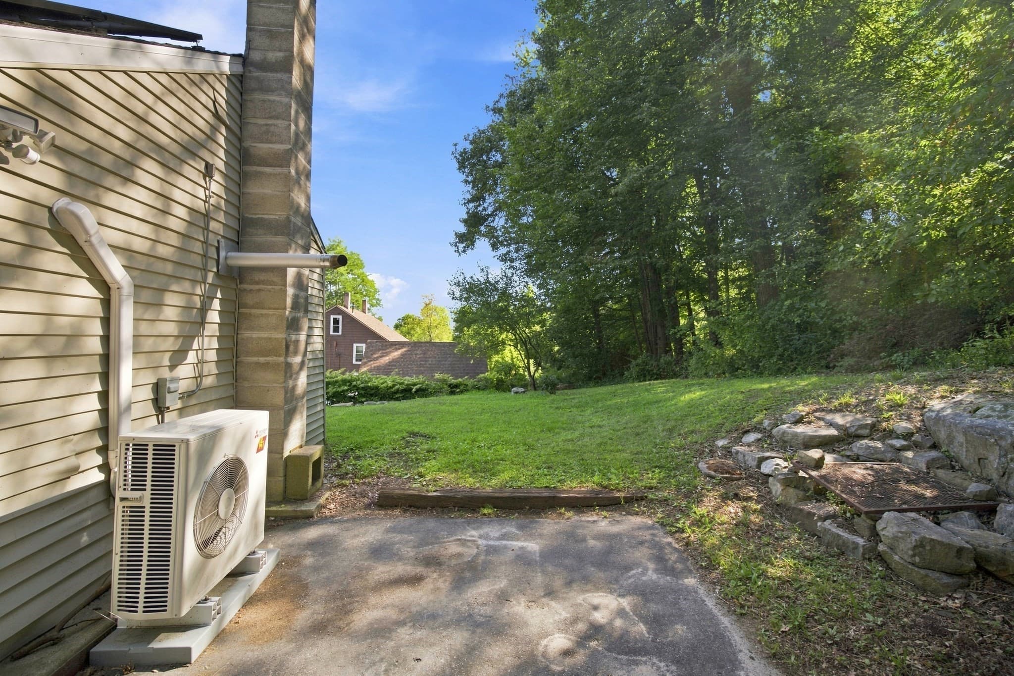 Single Family Residence at 188 Breckenridge St, Palmer MA 01069, Palmer, photo 31 of 35