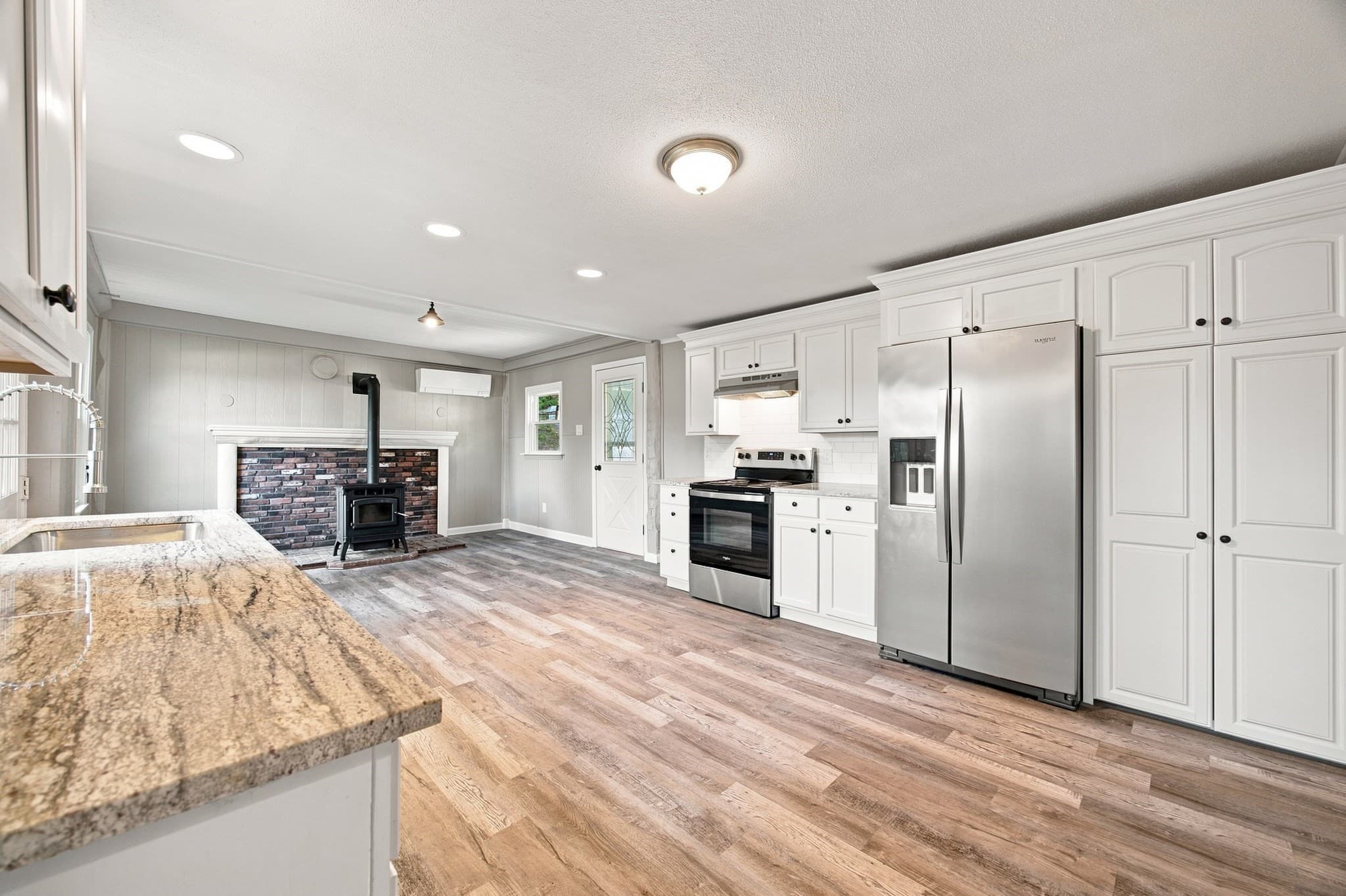 Single Family Residence at 188 Breckenridge St, Palmer MA 01069, Palmer, photo 4 of 35