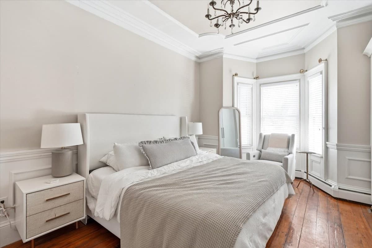 Condominium at 131 I St # 1, Boston MA 02127, Boston, photo 3 of 18
