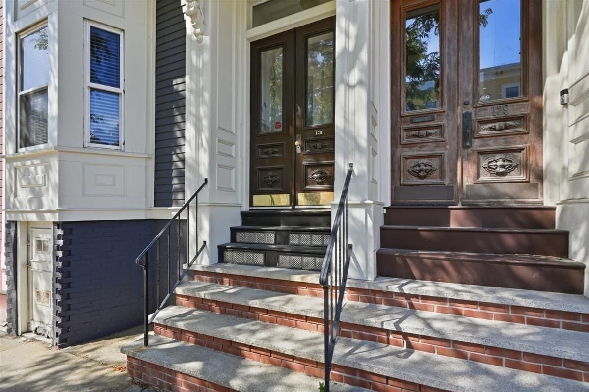 Condominium at 131 I St # 1, Boston MA 02127, Boston, photo 18 of 18