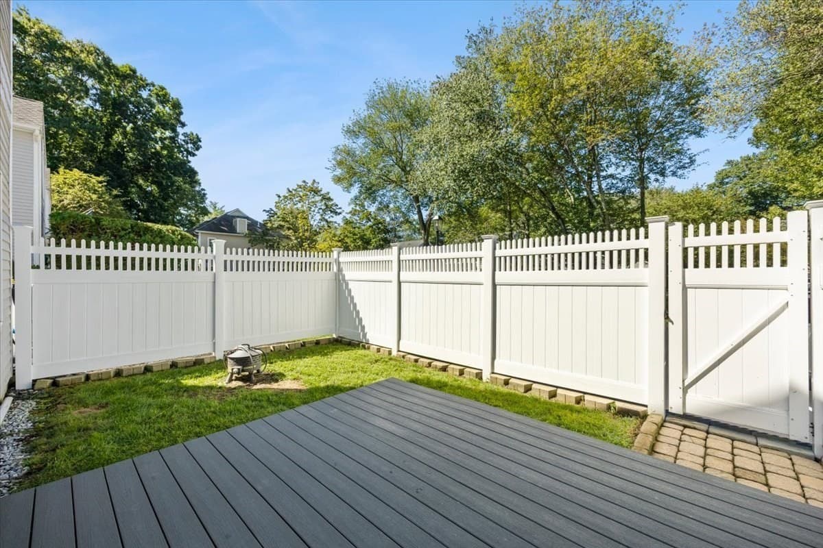 Condominium at 125 Highland St # 306, Taunton MA 02780, Taunton, photo 6 of 40