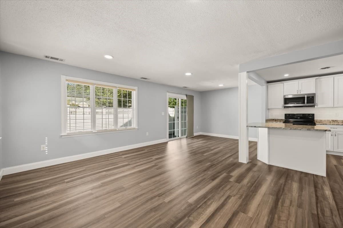 Condominium at 125 Highland St # 306, Taunton MA 02780, Taunton, photo 14 of 40