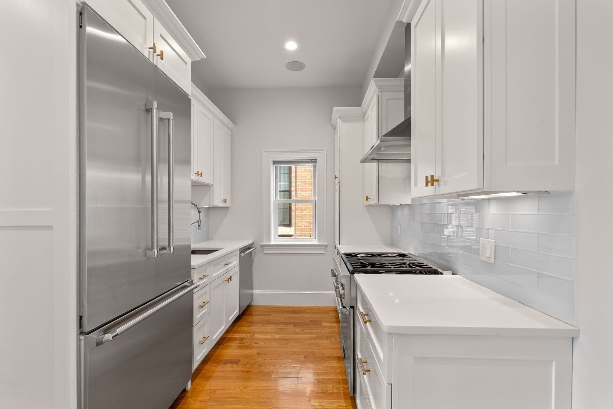 Condominium at 482 E Fourth Street # 4, Boston MA 02127, Boston, photo 7 of 25