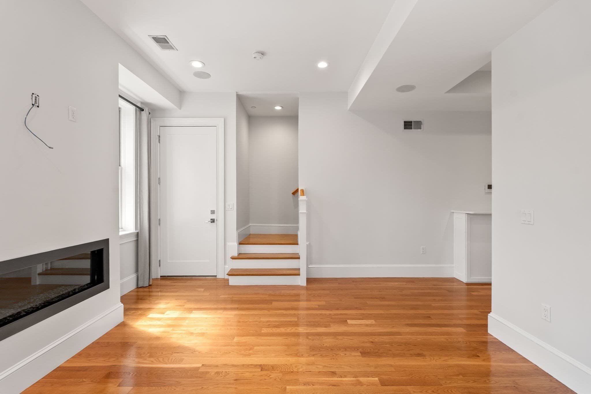 Condominium at 482 E Fourth Street # 4, Boston MA 02127, Boston, photo 5 of 25