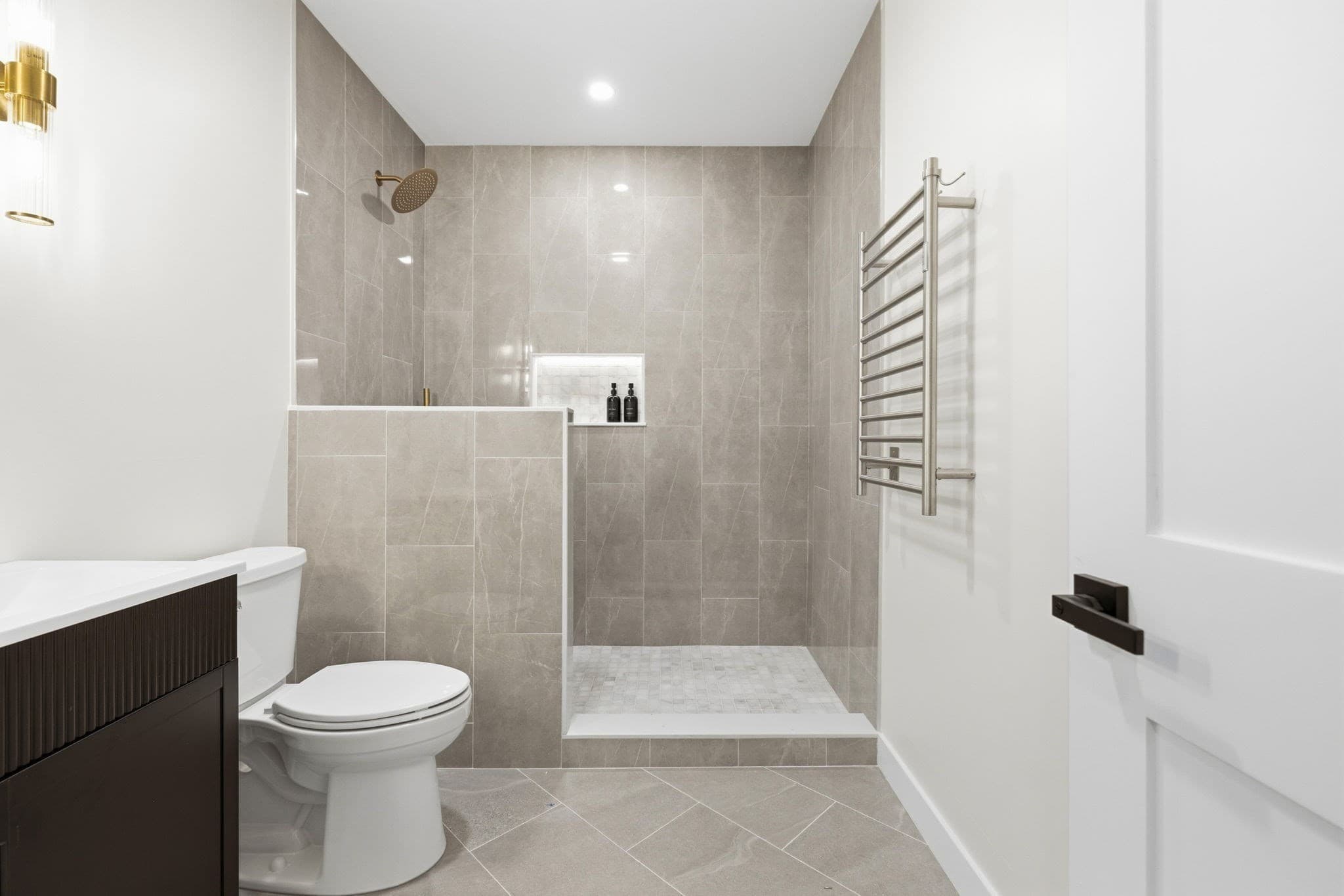 Condominium at 34-36 Governors Winthrop Rd # A, Somerville MA 02145, Somerville, photo 30 of 36