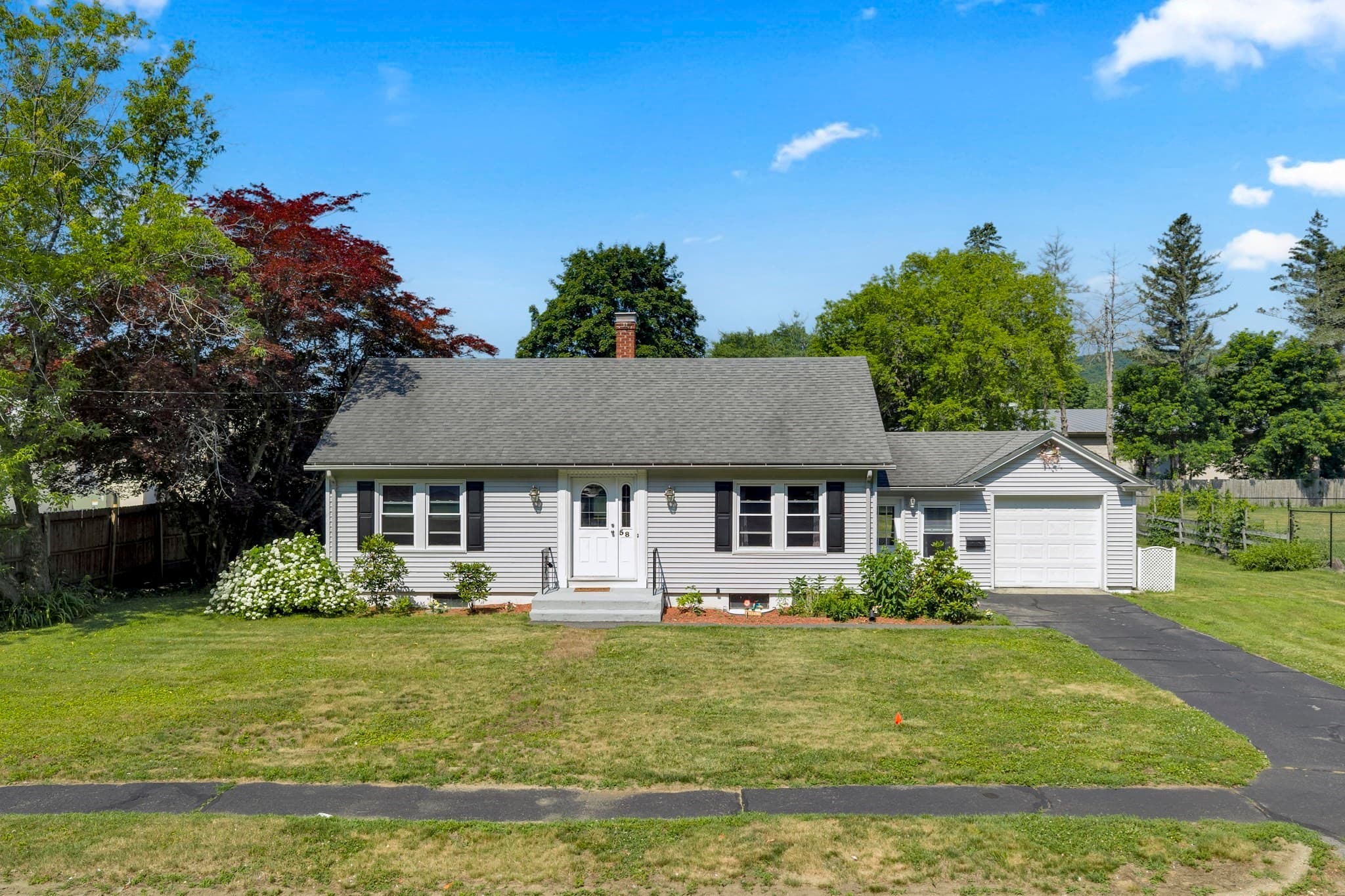 58 Randall St, Palmer MA 01069