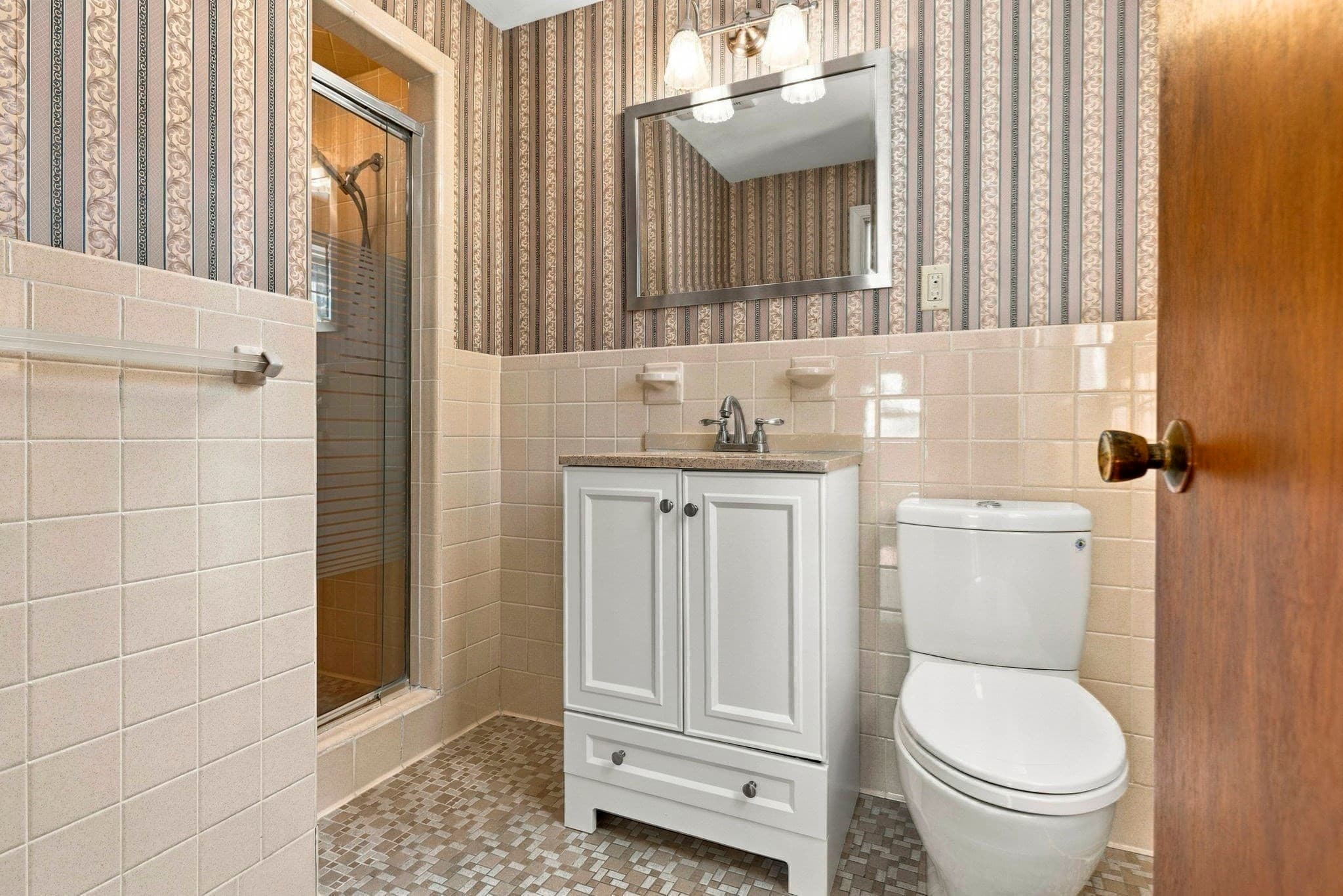 Single Family Residence at 25 Lawndale Road, Stoneham MA 02180, Stoneham, photo 16 of 28