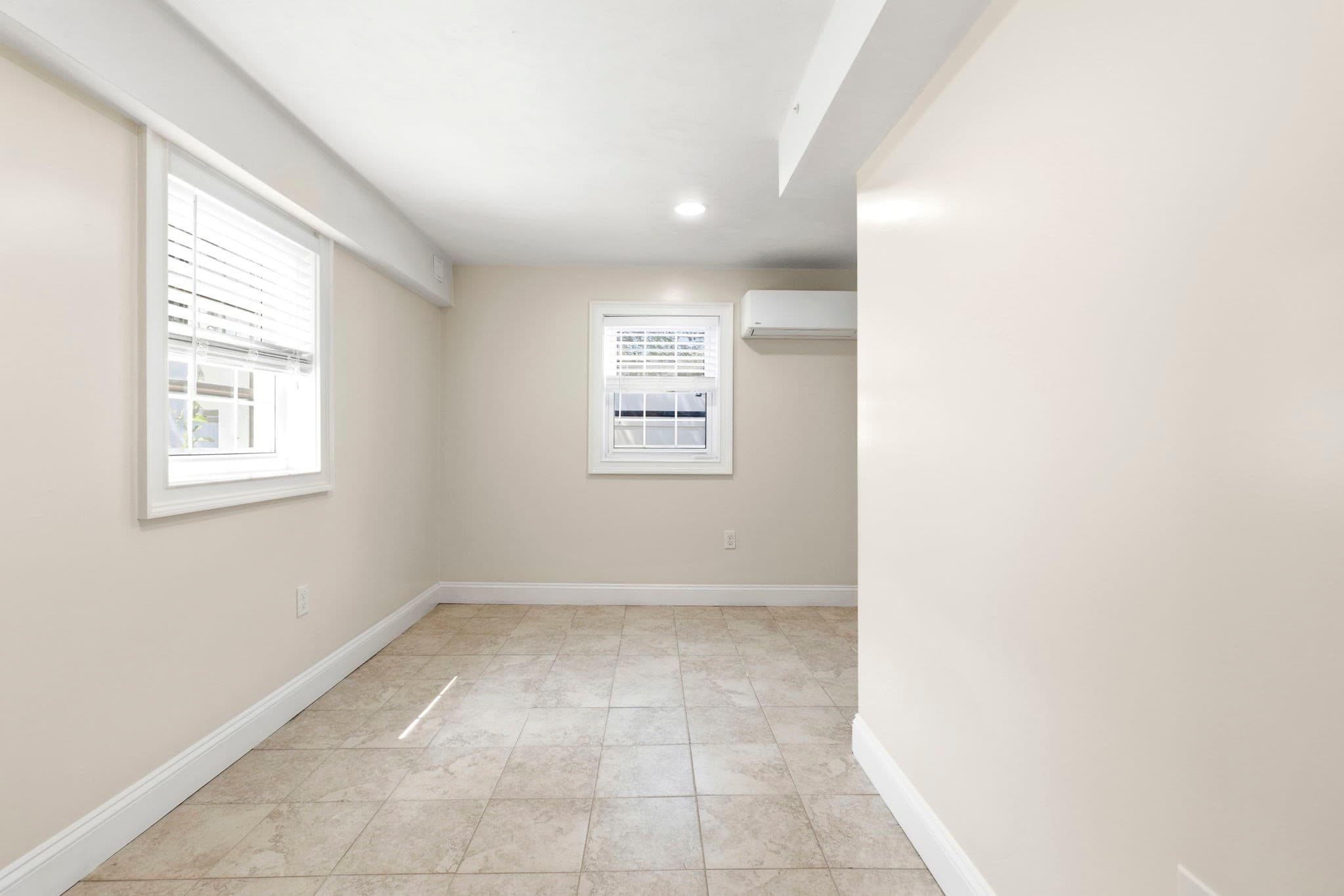 Single Family Residence at 6r Fairview Ave, Swampscott MA 01907, Swampscott, photo 18 of 38