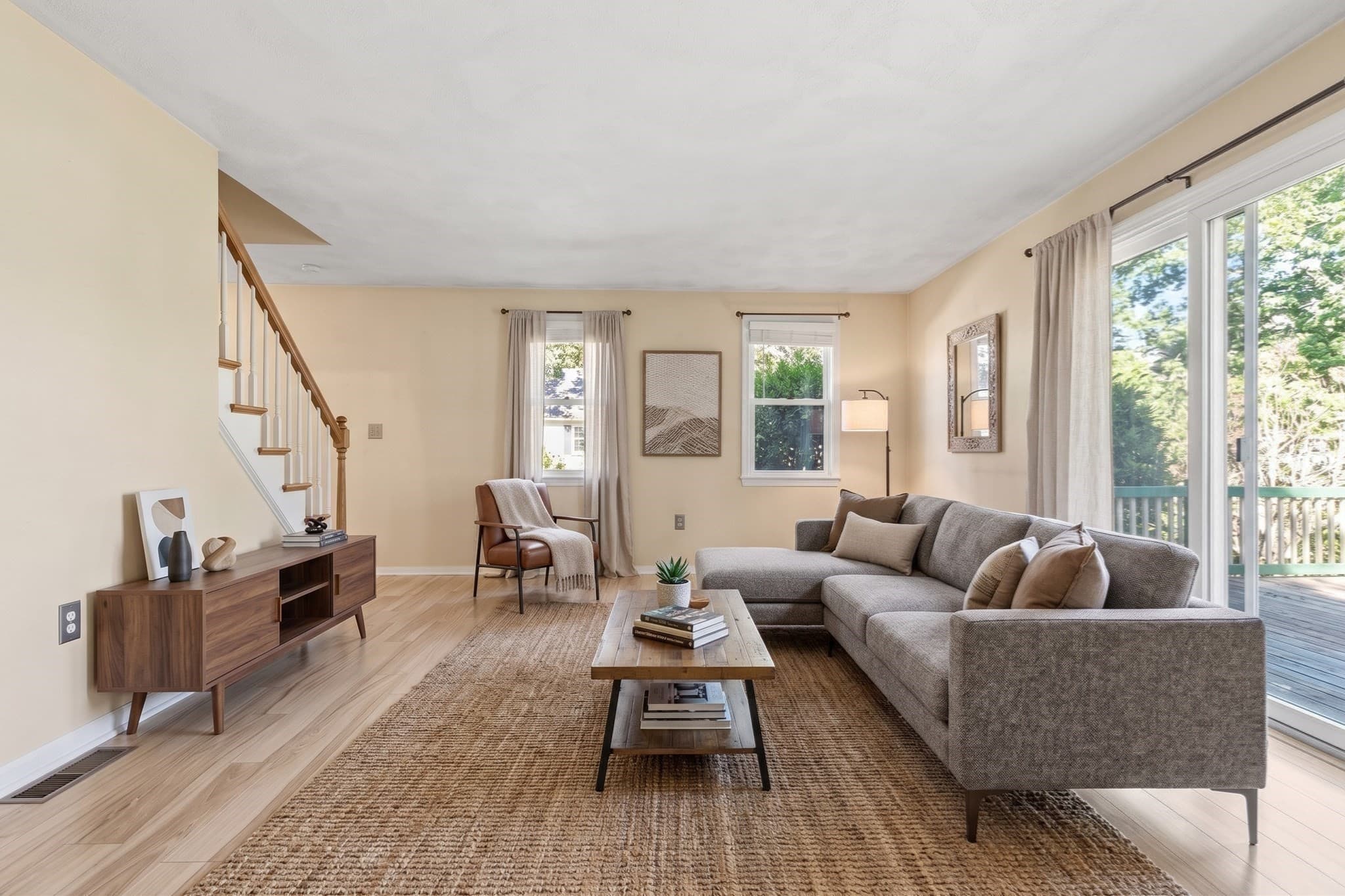 Single Family Residence at 49 School St, Tewksbury MA 01876, Tewksbury, photo 6 of 16