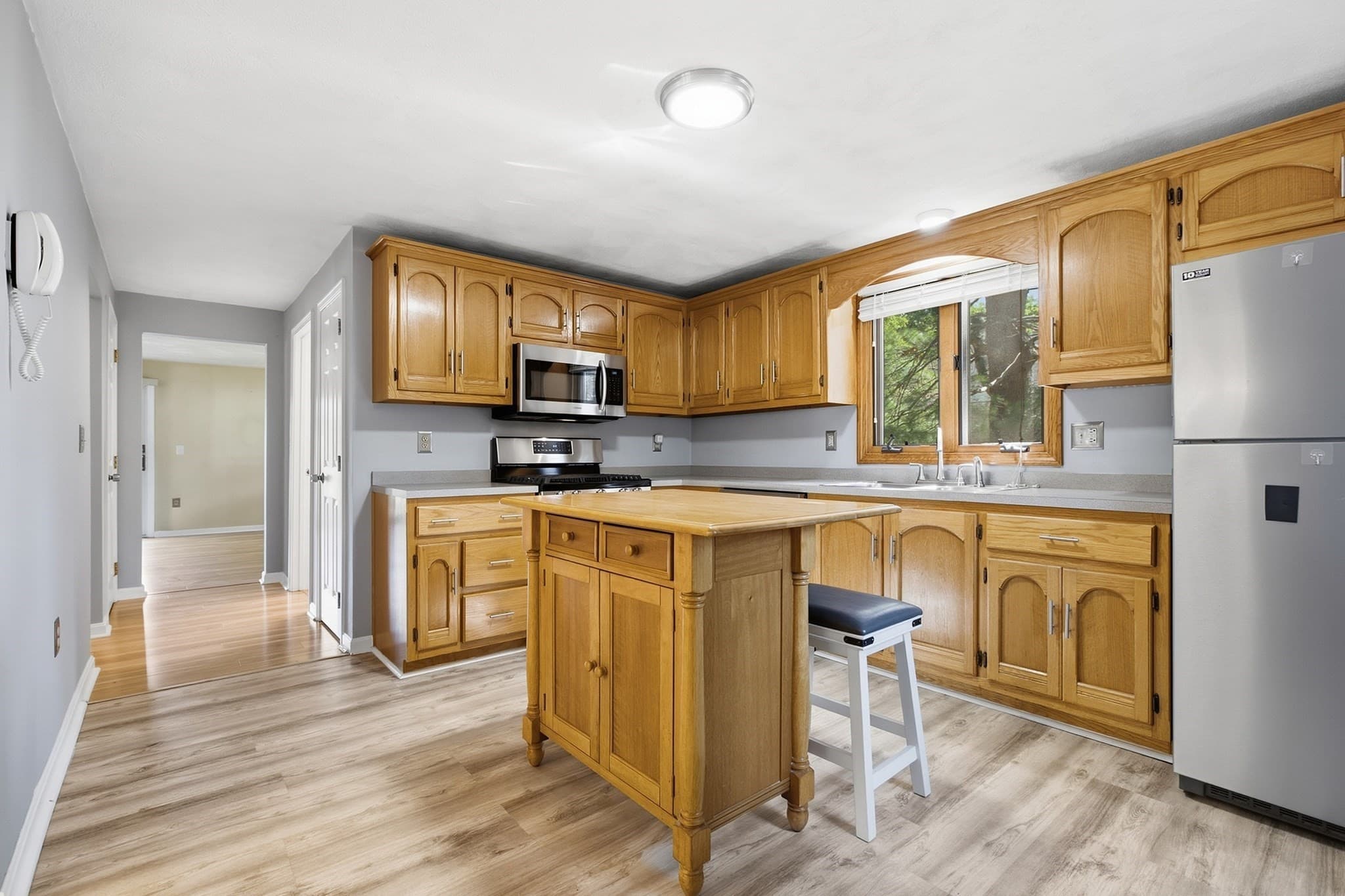 Single Family Residence at 49 School St, Tewksbury MA 01876, Tewksbury, photo 3 of 16