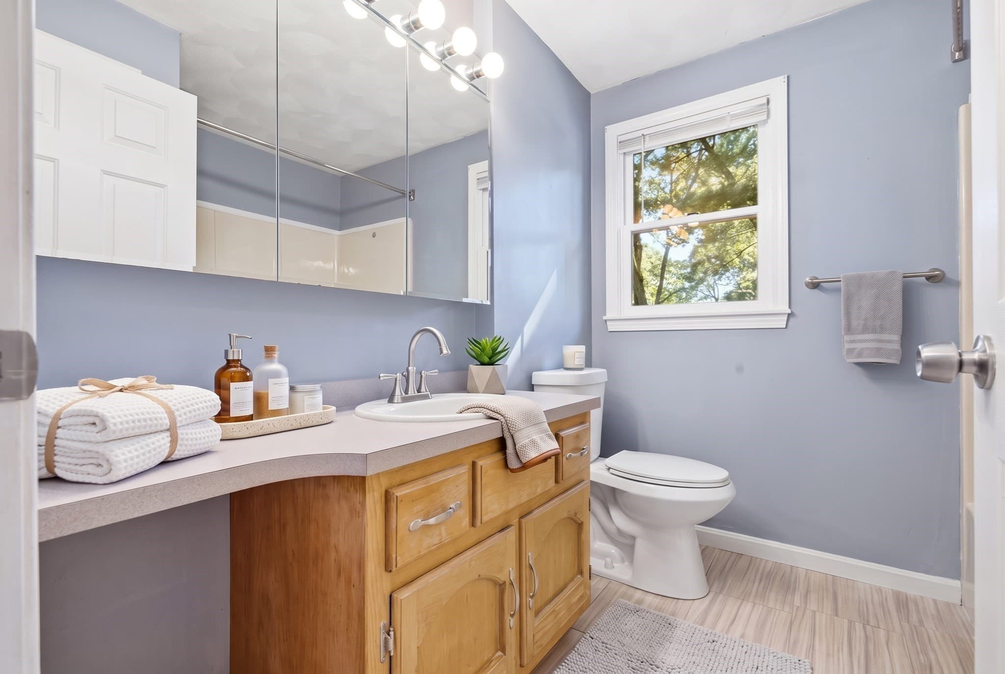 Single Family Residence at 49 School St, Tewksbury MA 01876, Tewksbury, photo 10 of 16
