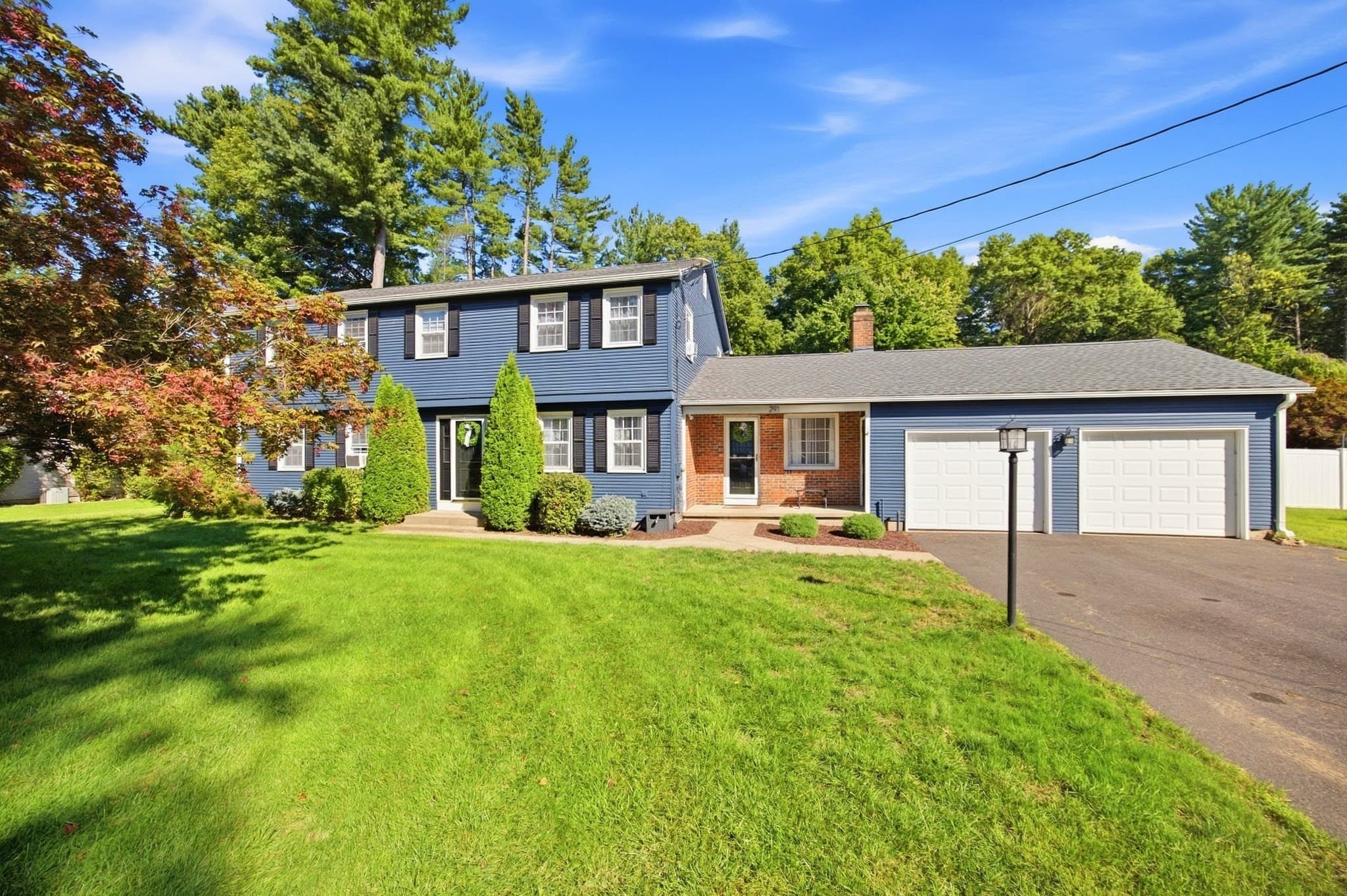 291 Steiger Dr, Westfield MA 01085
