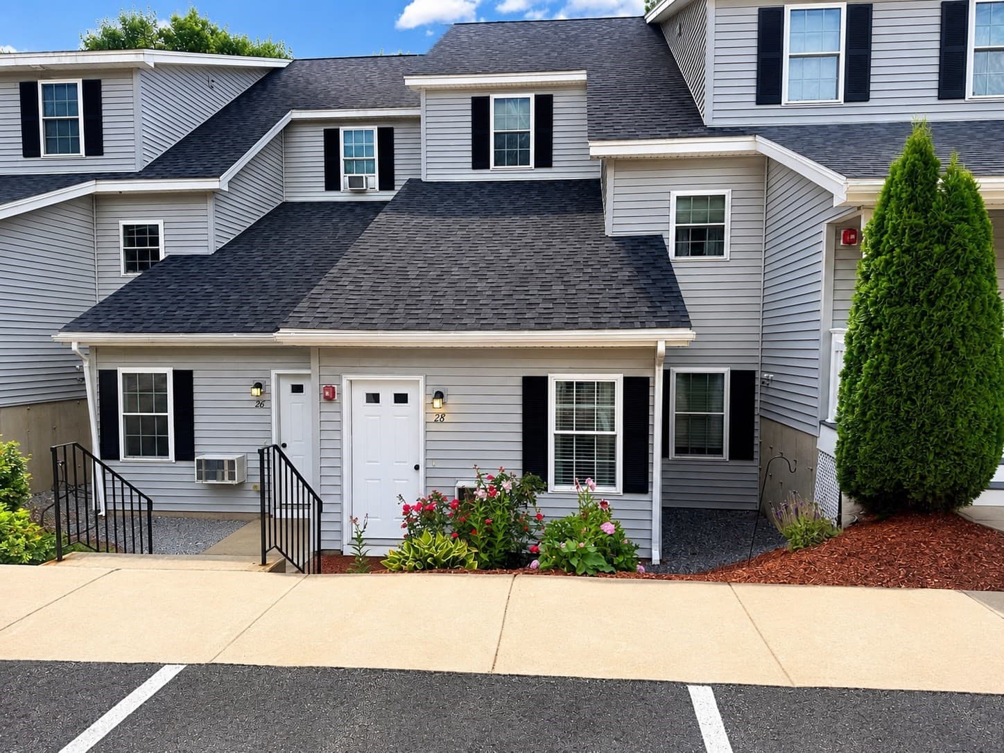 28 Mcgillen Drive # 28, Leominster MA 01453