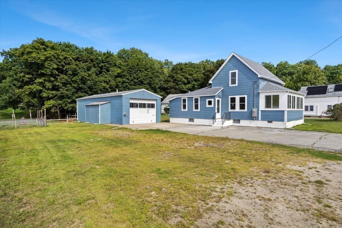 Single Family Residence at 75 Ottawa St, Attleboro MA 02703, Attleboro, photo 2 of 35