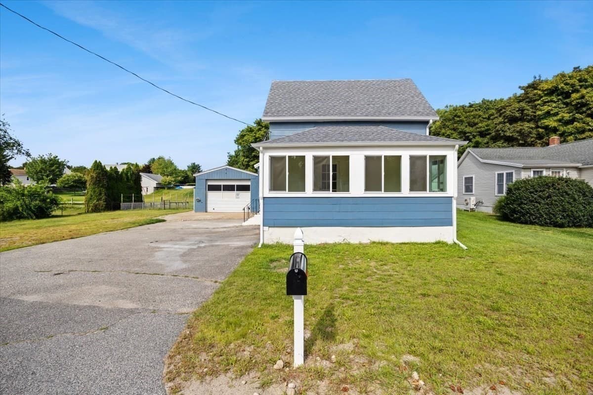 Single Family Residence at 75 Ottawa St, Attleboro MA 02703, Attleboro, photo 3 of 35
