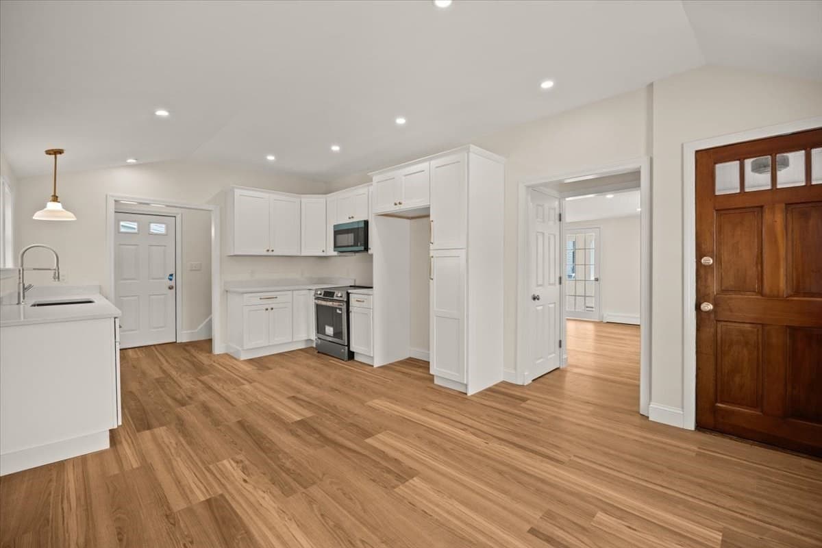 Single Family Residence at 75 Ottawa St, Attleboro MA 02703, Attleboro, photo 11 of 35