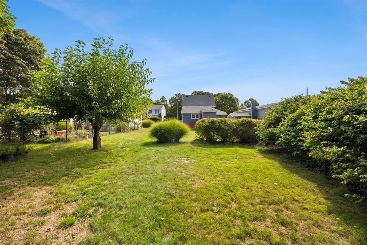 Single Family Residence at 75 Ottawa St, Attleboro MA 02703, Attleboro, photo 8 of 35