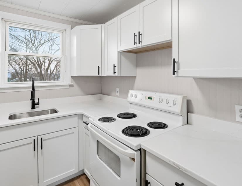 5-9 Family at 75 Chatham St, Worcester MA 01609, Worcester, photo 13 of 23