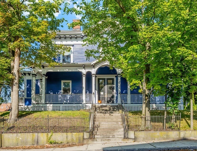 5-9 Family at 75 Chatham St, Worcester MA 01609, Worcester, photo 8 of 23
