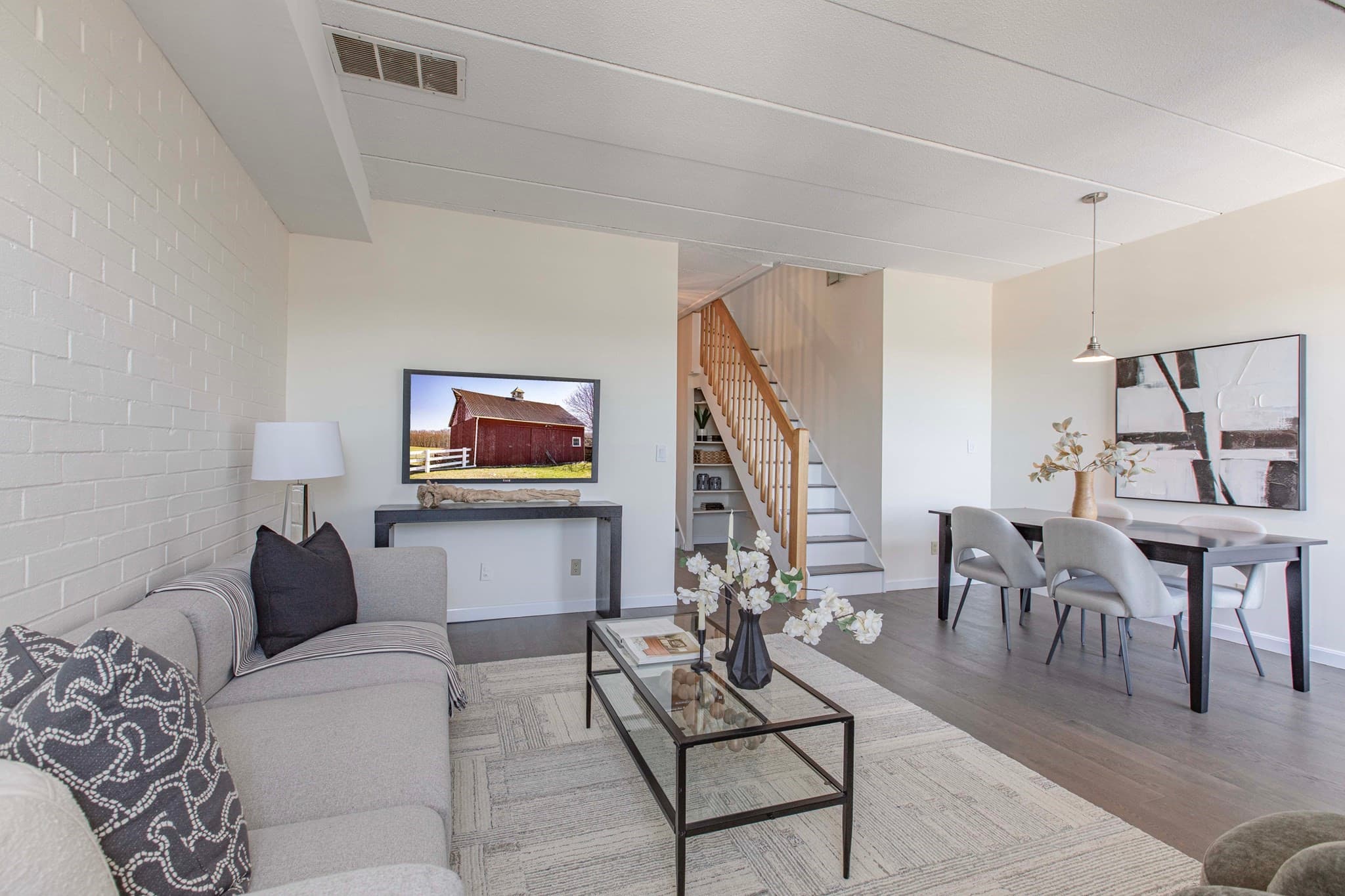 Condominium at 1856 Beacon Street, Brookline MA 02445, Brookline, photo 13 of 35