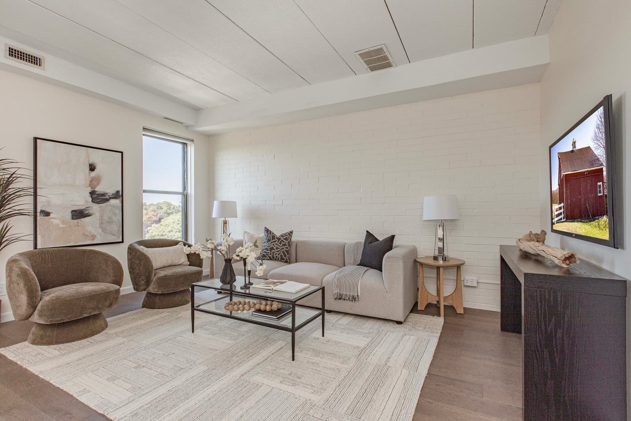 Condominium at 1856 Beacon Street, Brookline MA 02445, Brookline, photo 9 of 35