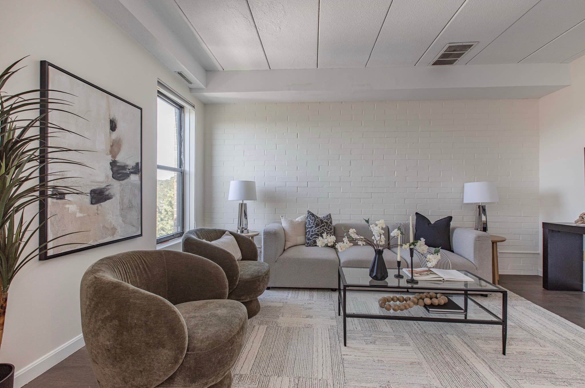 Condominium at 1856 Beacon Street, Brookline MA 02445, Brookline, photo 10 of 35