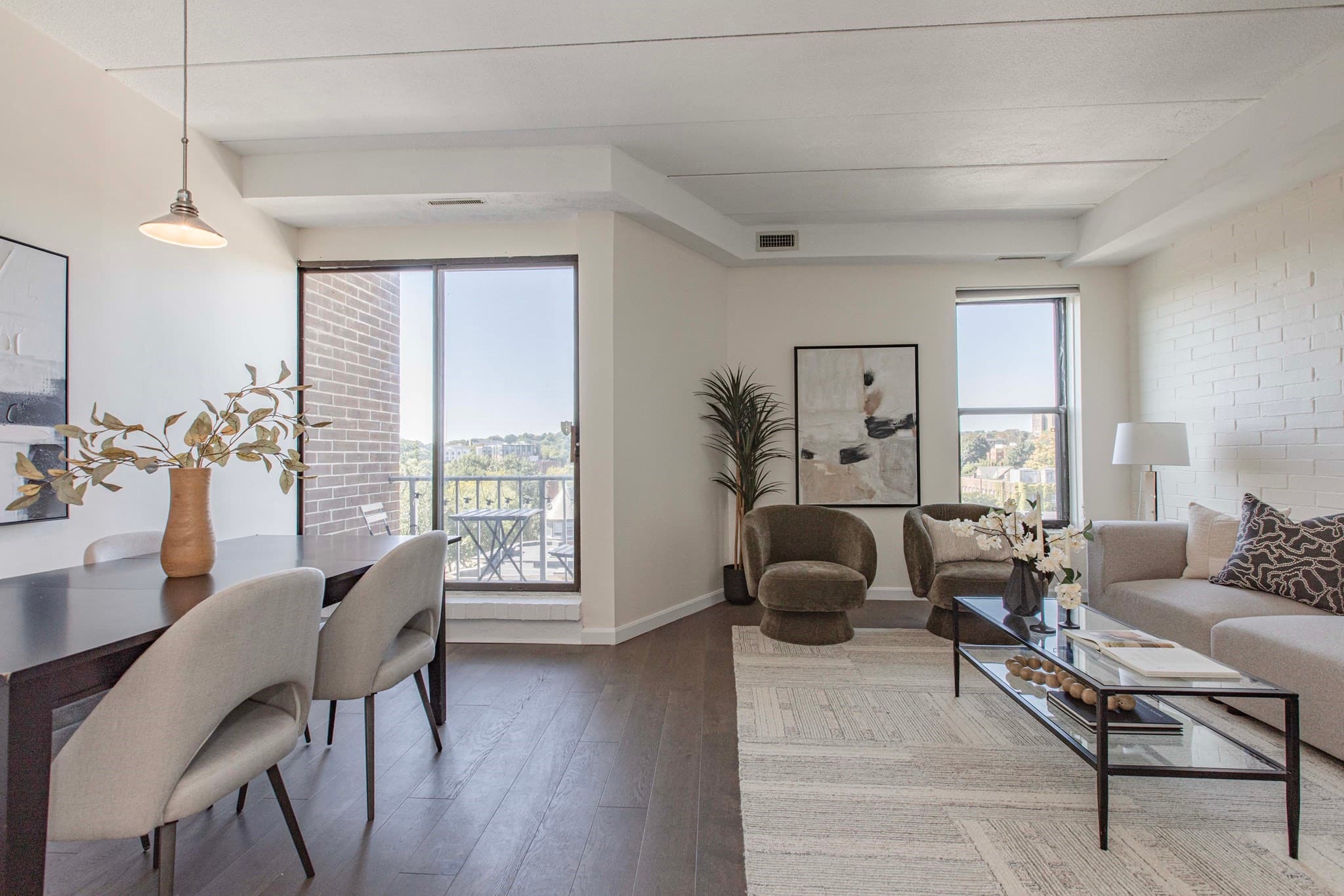 Condominium at 1856 Beacon Street, Brookline MA 02445, Brookline, photo 8 of 35