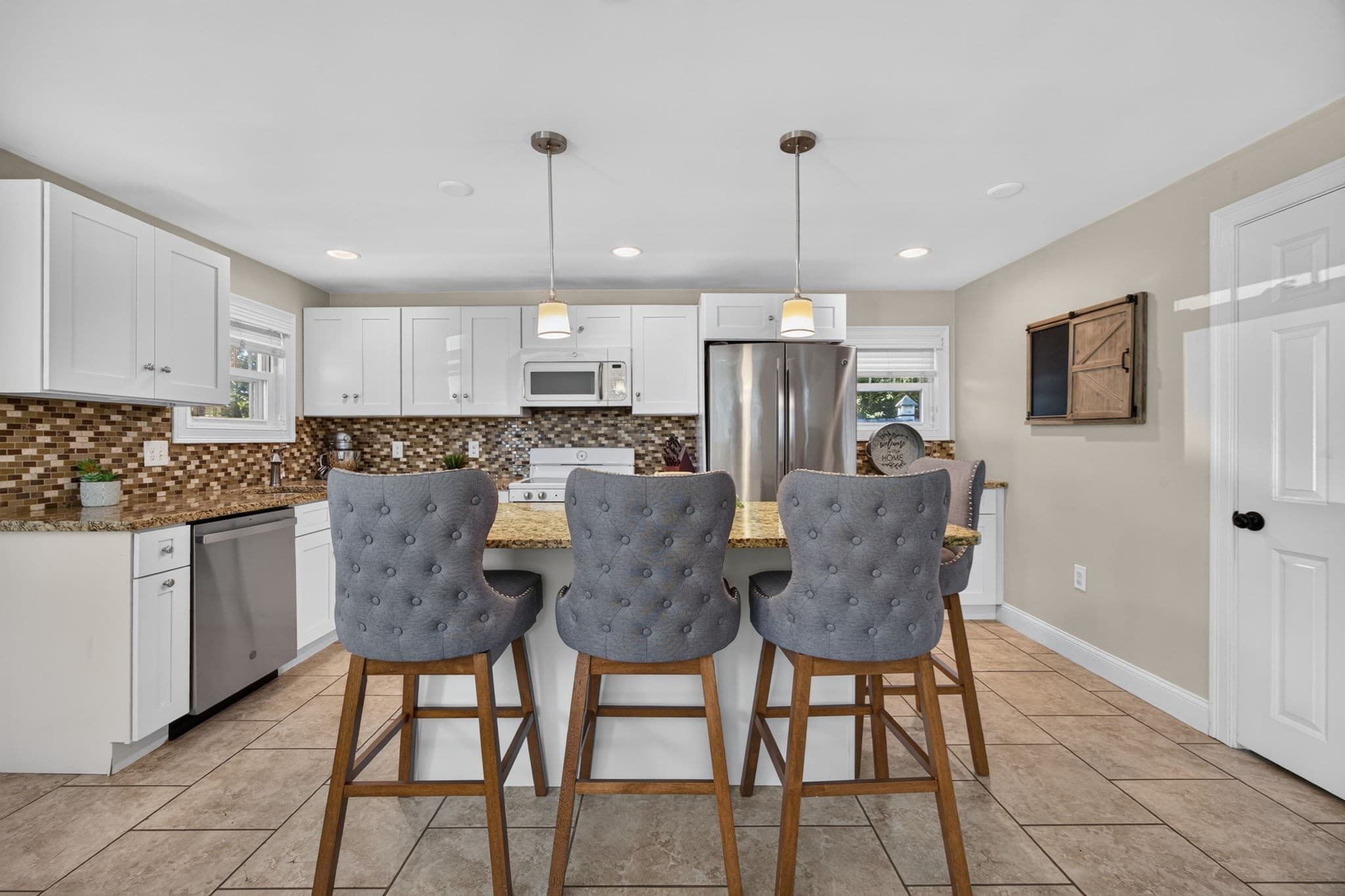 Single Family Residence at 473 Foster Rd, Tewksbury MA 01876, Tewksbury, photo 9 of 36