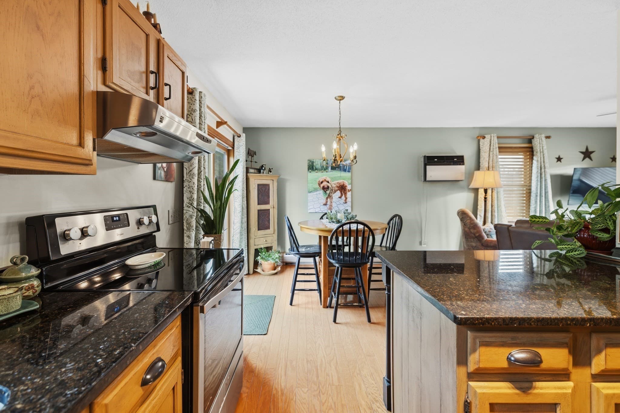 Single Family Residence at 137 Doreen Street, New Bedford MA 02745, New Bedford, photo 12 of 42