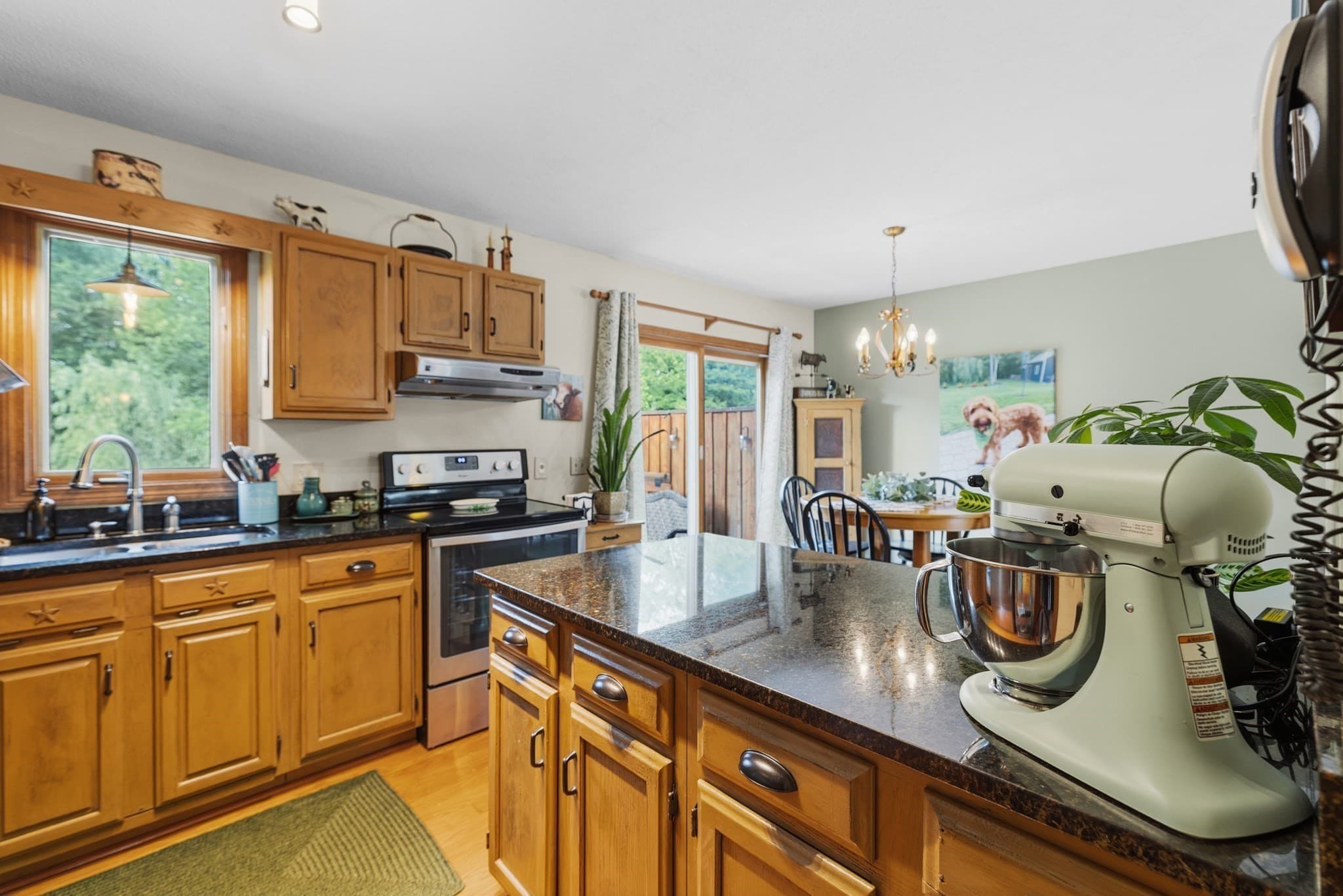 Single Family Residence at 137 Doreen Street, New Bedford MA 02745, New Bedford, photo 11 of 42