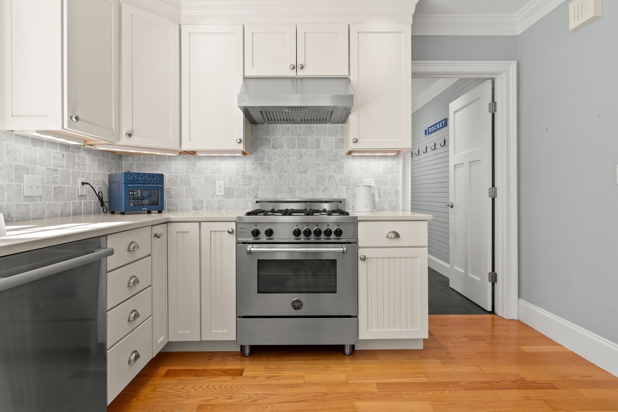 Single Family Residence at 12 Capeview Road, Ipswich MA 01938, Ipswich, photo 14 of 42