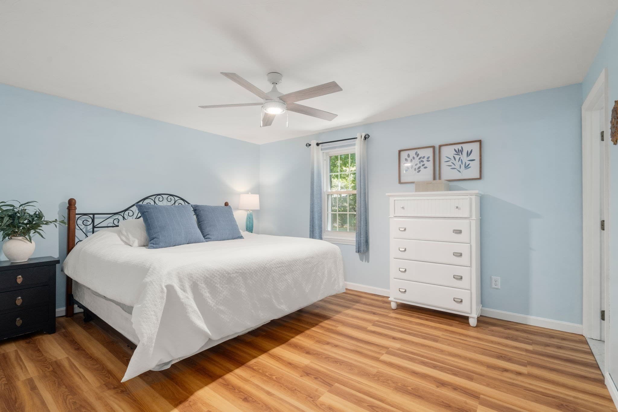 Single Family Residence at 20 Wexford Dr, Mansfield MA 02048, Mansfield, photo 12 of 30