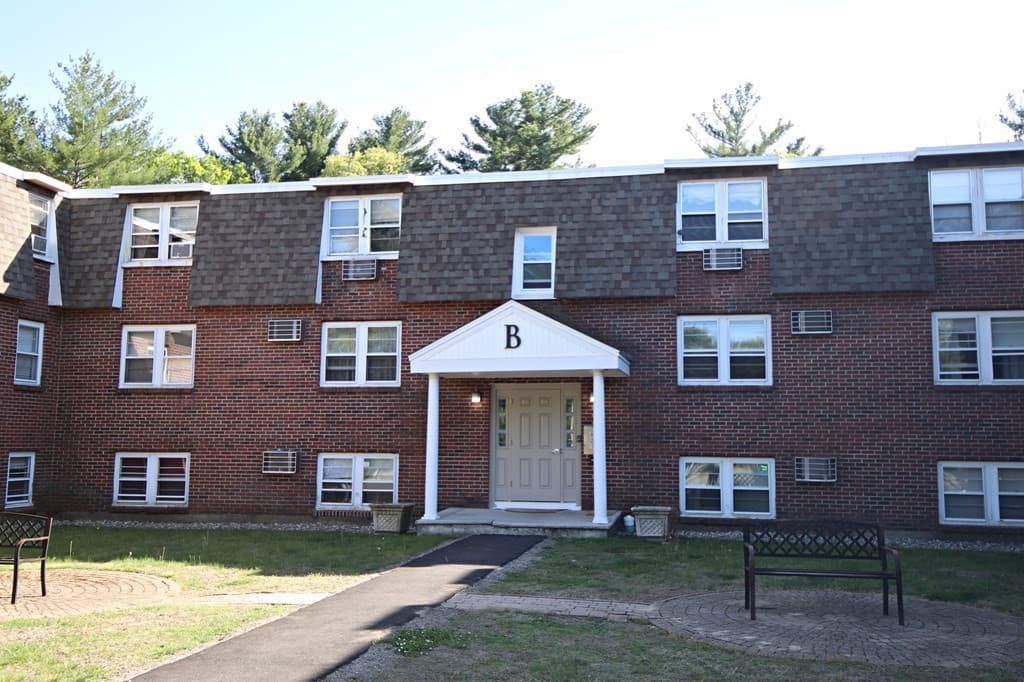 870 Haverhill St # 3B, Rowley MA 01969