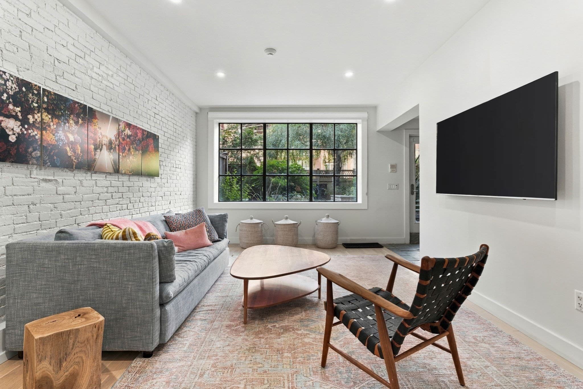 Single Family Residence at 13 Wellington St, Boston MA 02118, photo 14 of 17