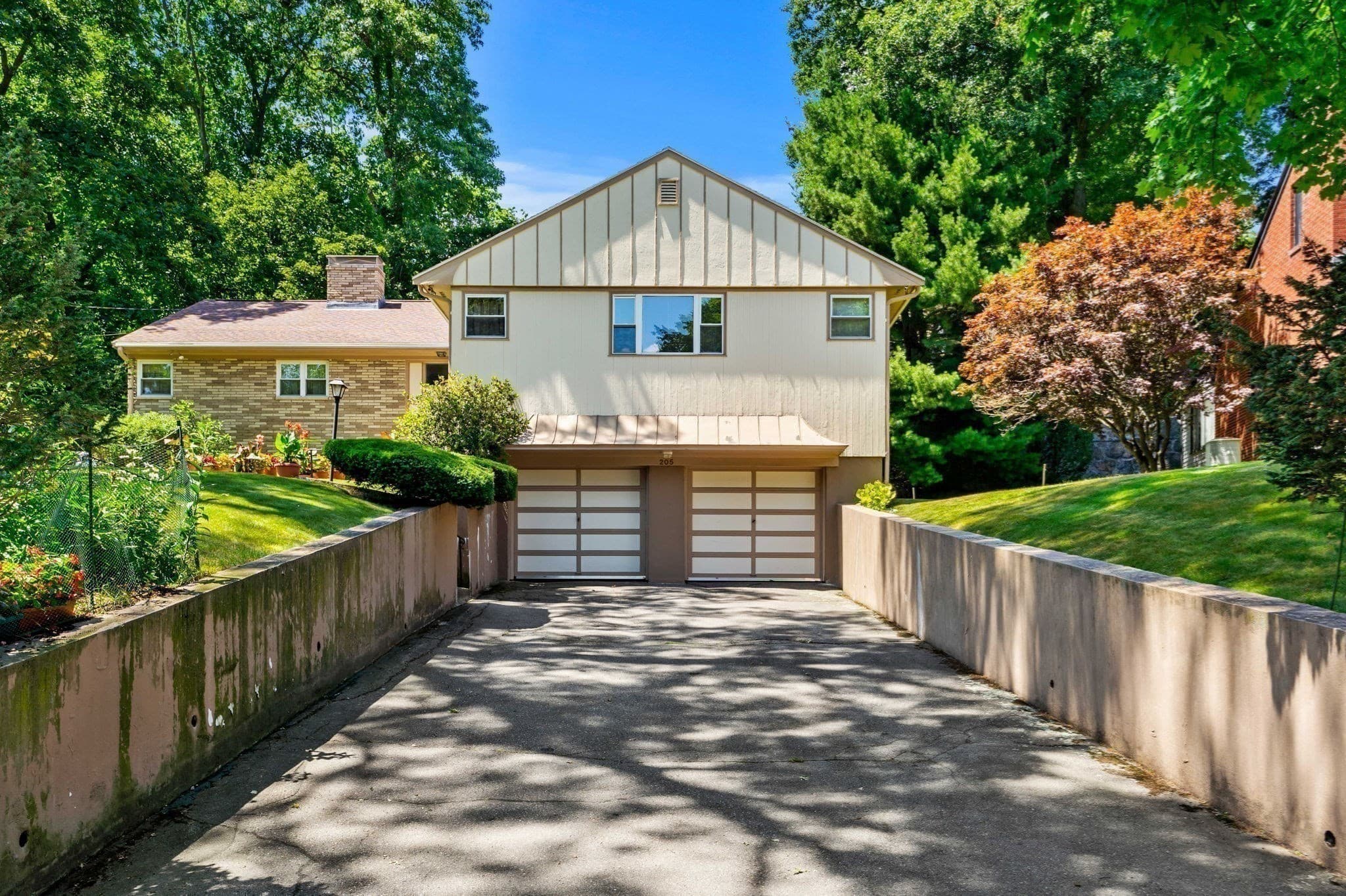 Single Family Residence at 205 Gardner Rd, Brookline MA 02445, Brookline, photo 7 of 41